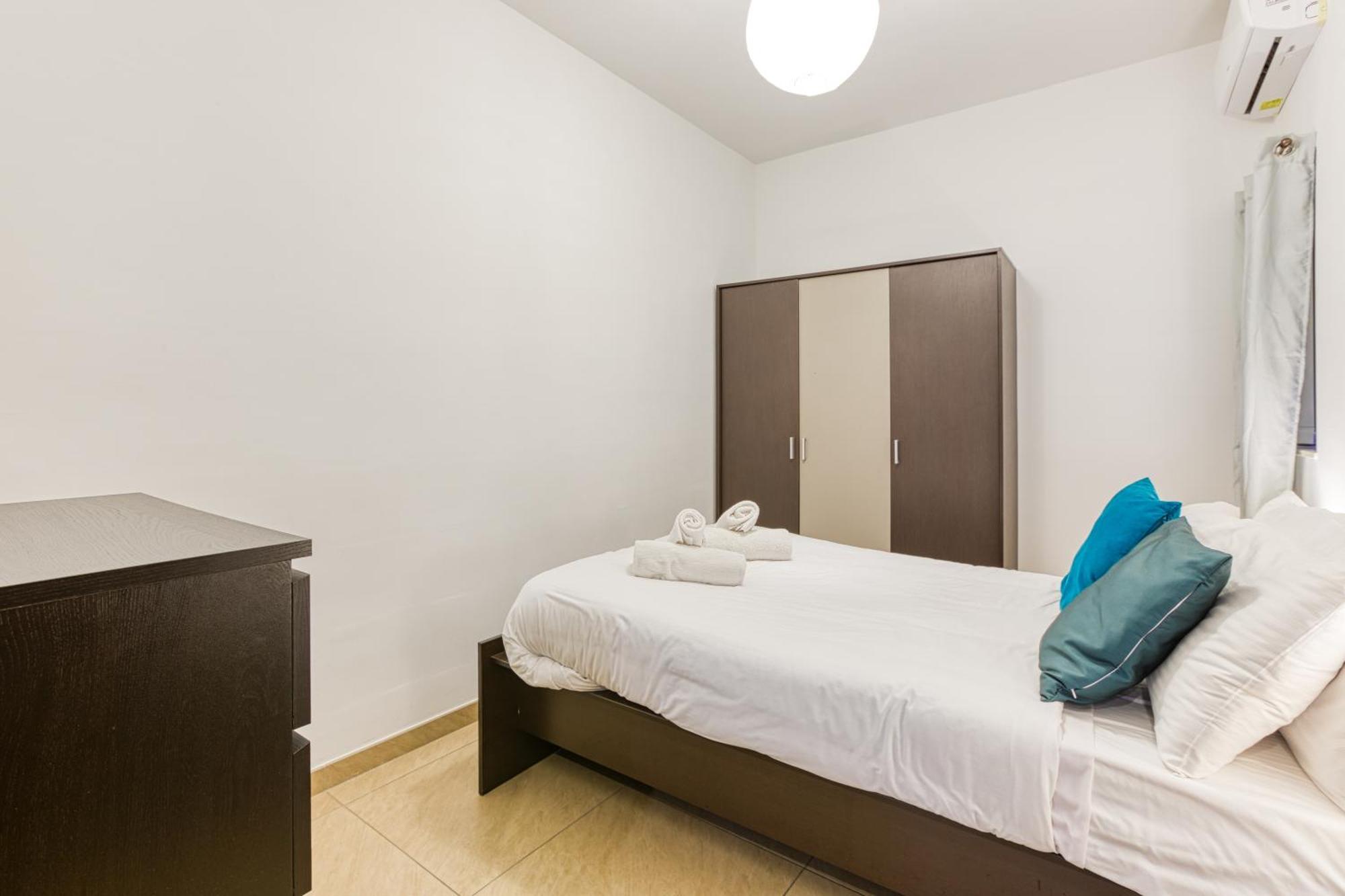 Bright,stylish 2bedroom In Village Centre Апартаменты Калкара